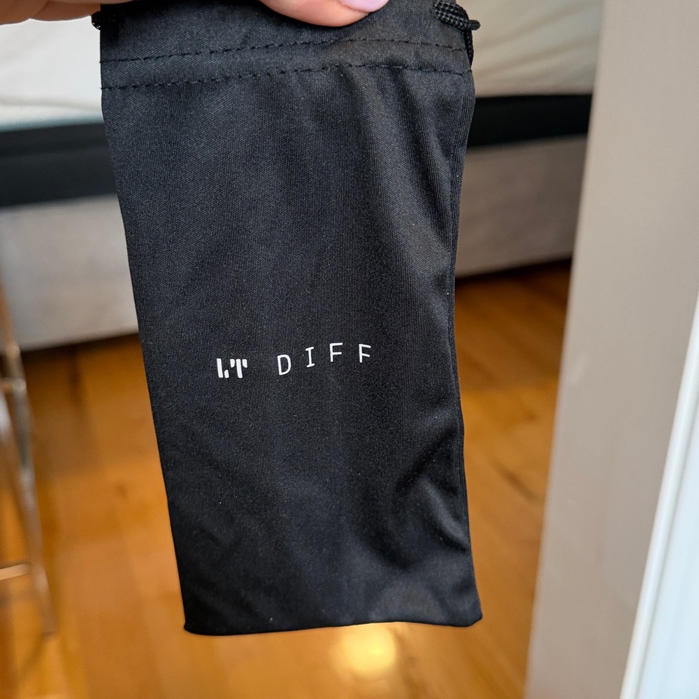 Diff Sunglasses - image 6